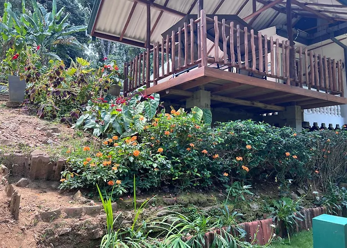 Eeshani Guest Inn